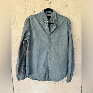 JCrew mens Chambray long sleeve shirt Sixe M Slim